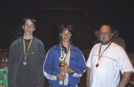 Podium competitiespelers (klik voor grote foto)